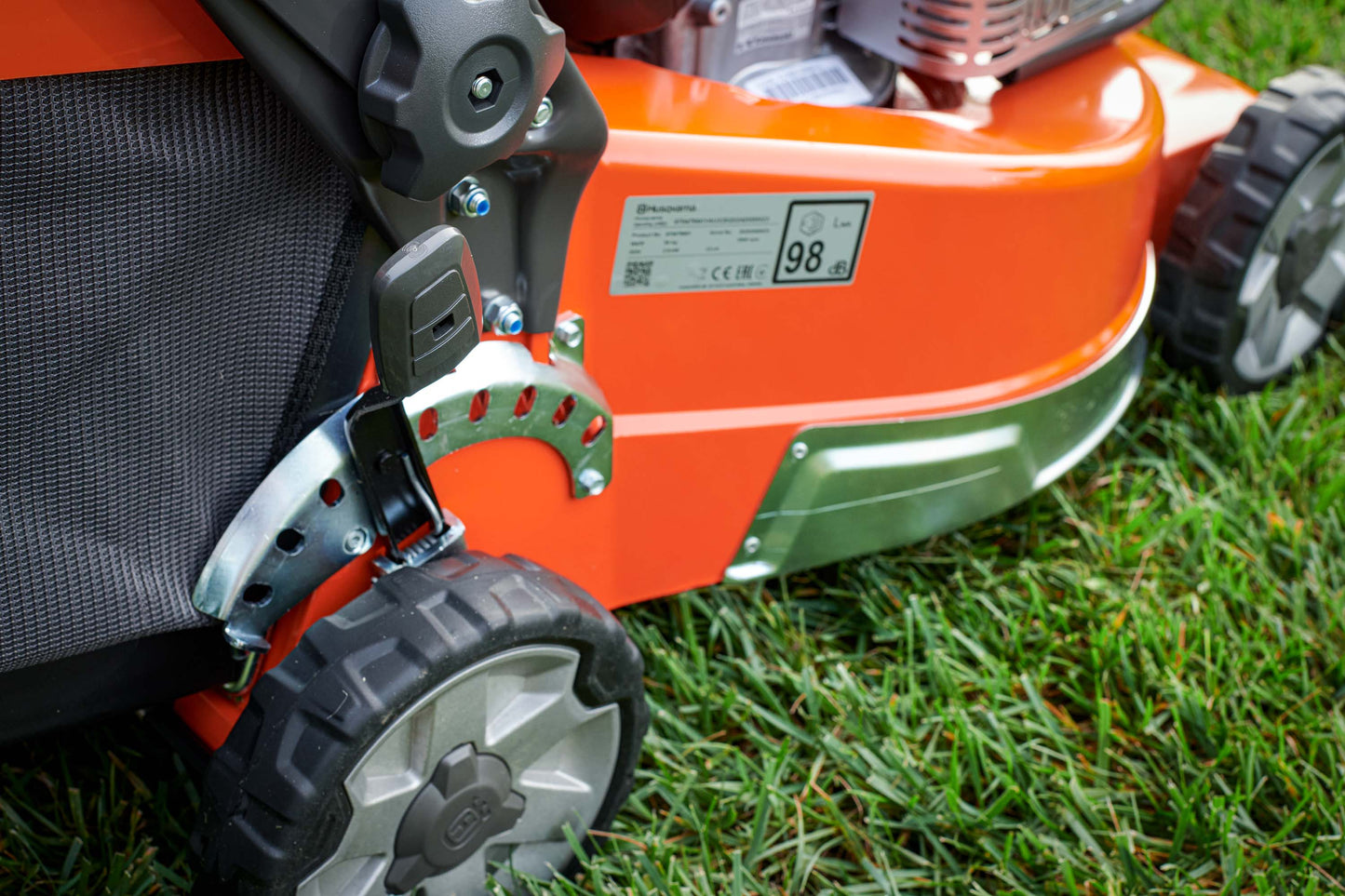 Husqvarna Forest & Garden - W520