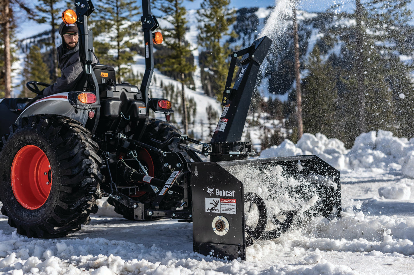 Bobcat - CT2035 MST, Front End Loader