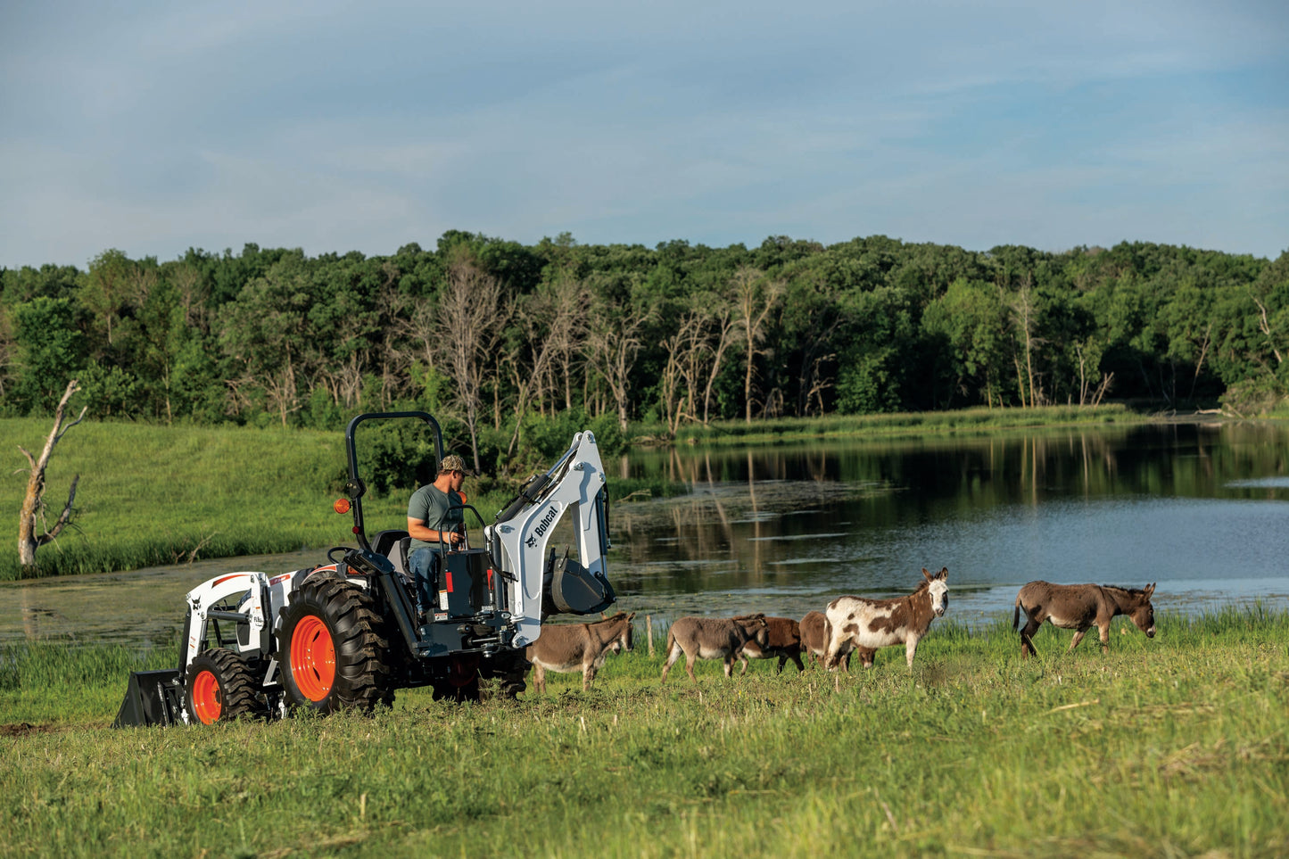 Bobcat - CT4045 SST, Front End Loader