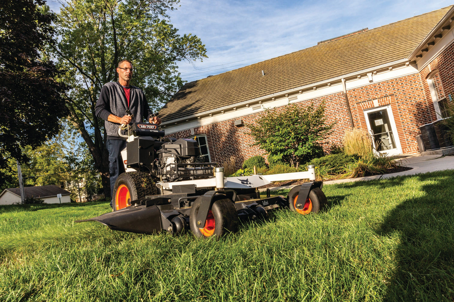Bobcat - WB700, 52"