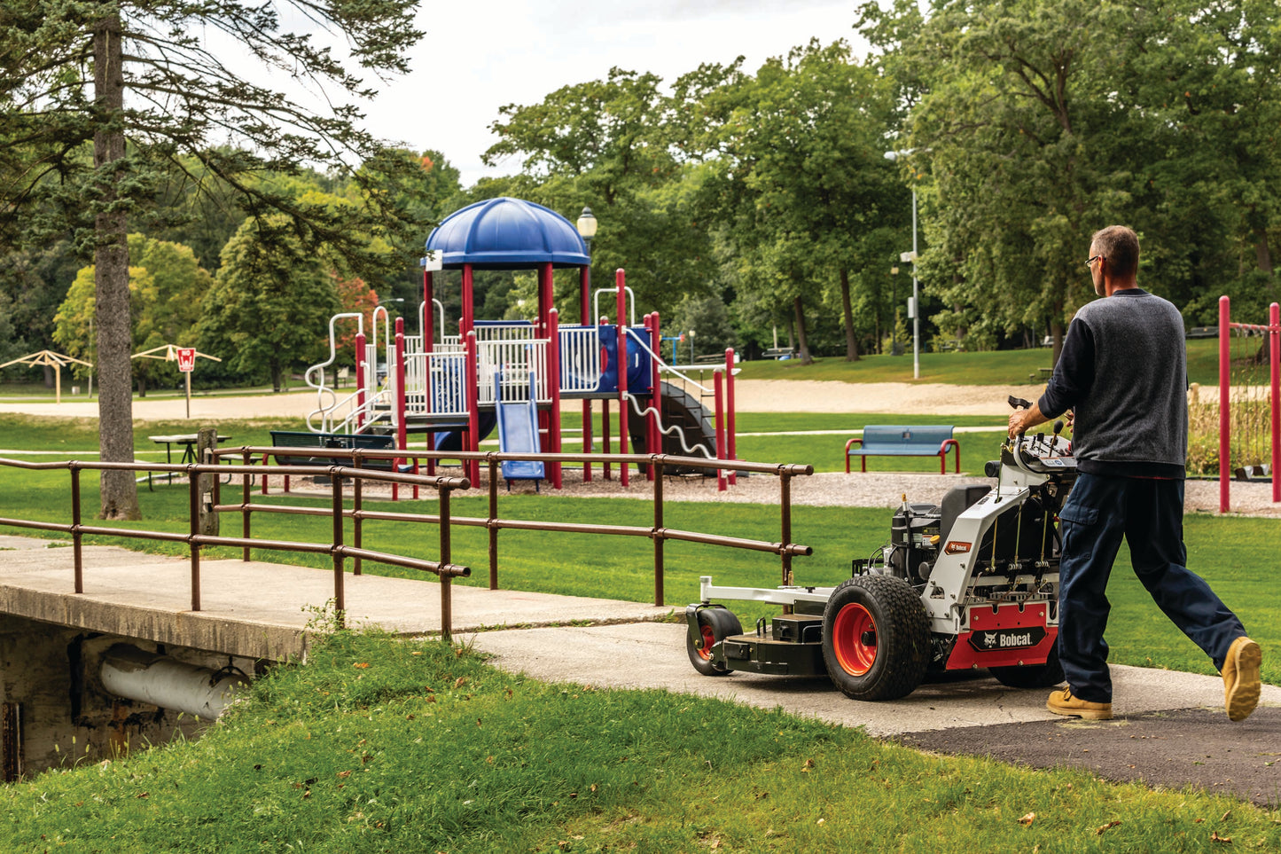 Bobcat - WB700, 52"