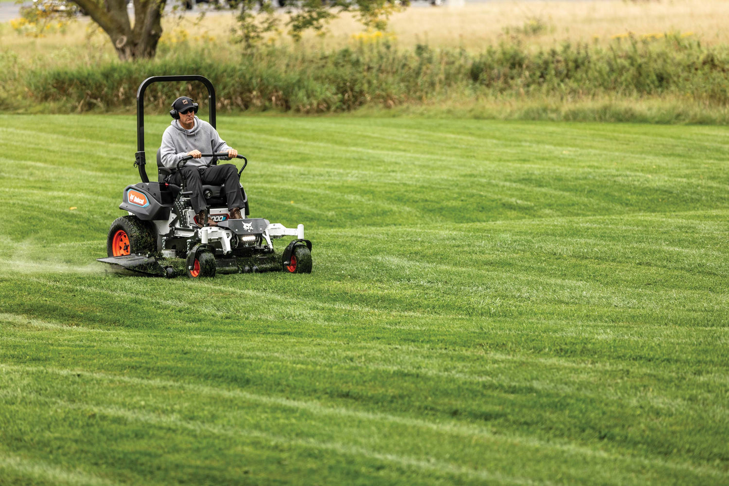 Bobcat - ZT6000e, 61"