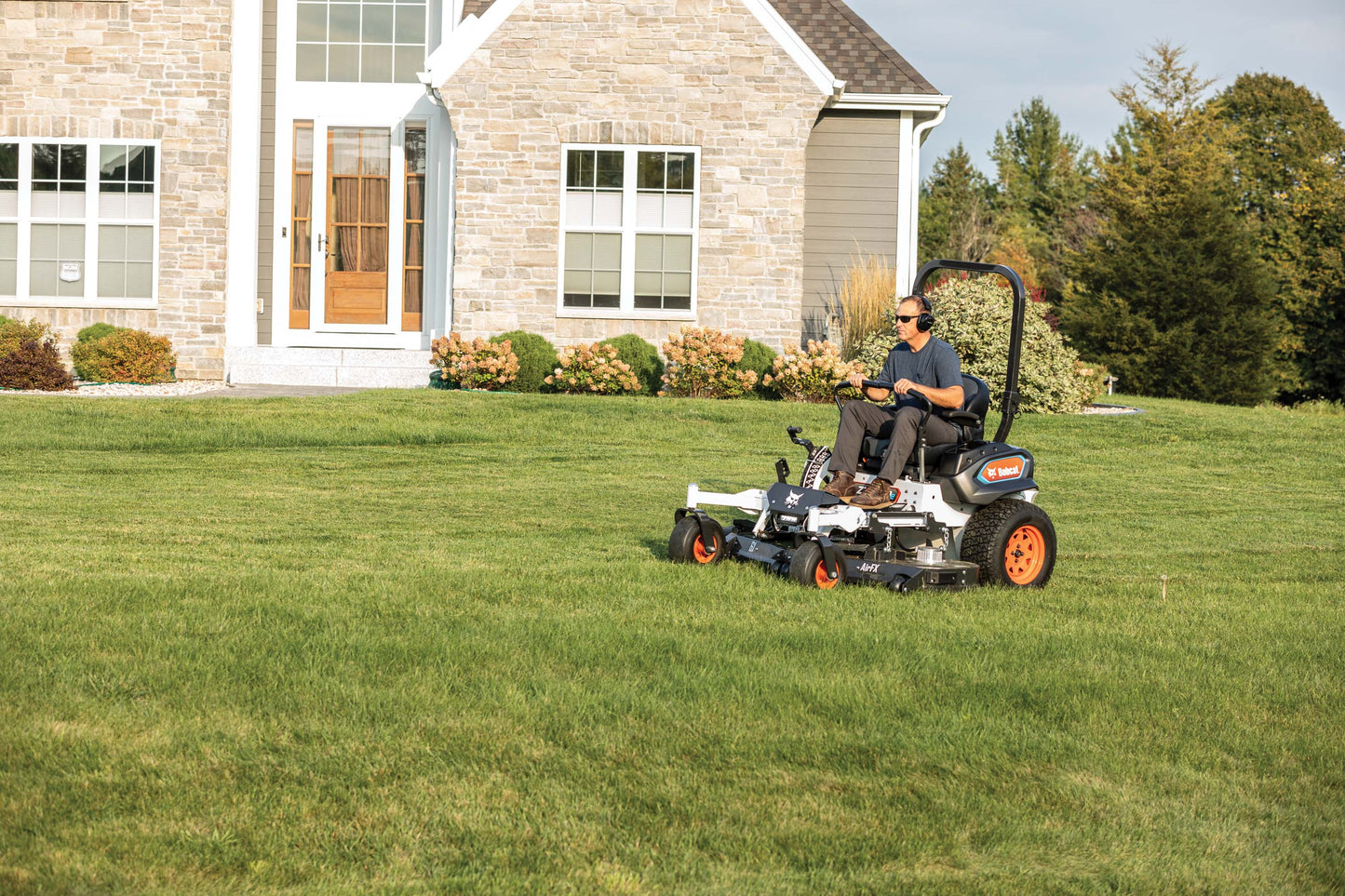 Bobcat - ZT6000e, 61"
