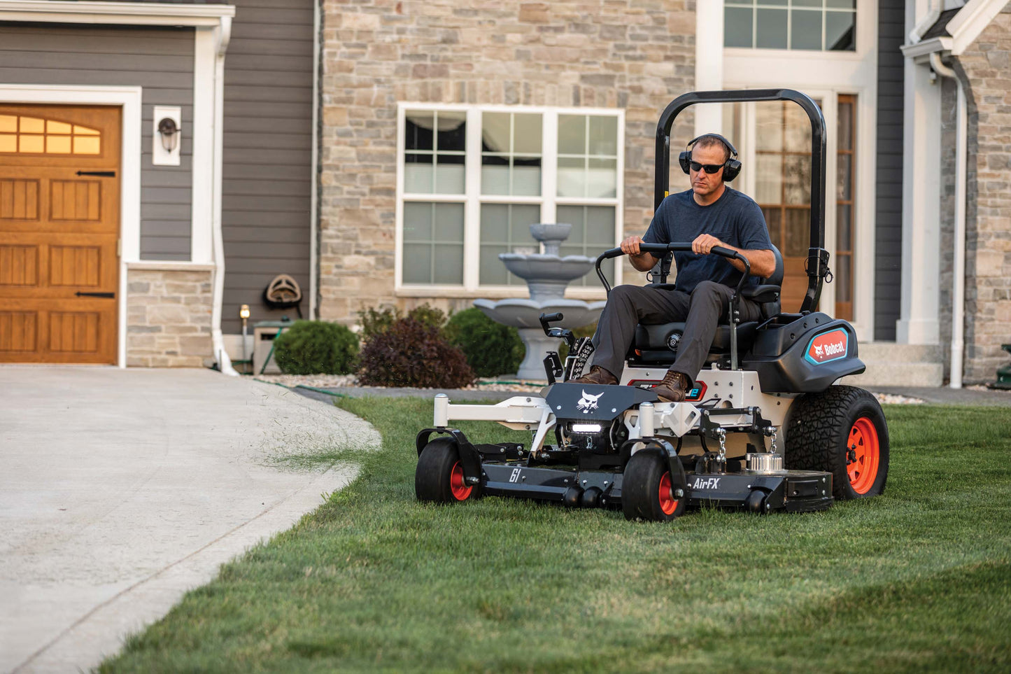 Bobcat - ZT6000e, 61"
