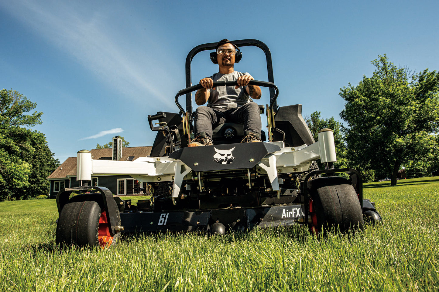 Bobcat - ZT6100 EFI, 61"