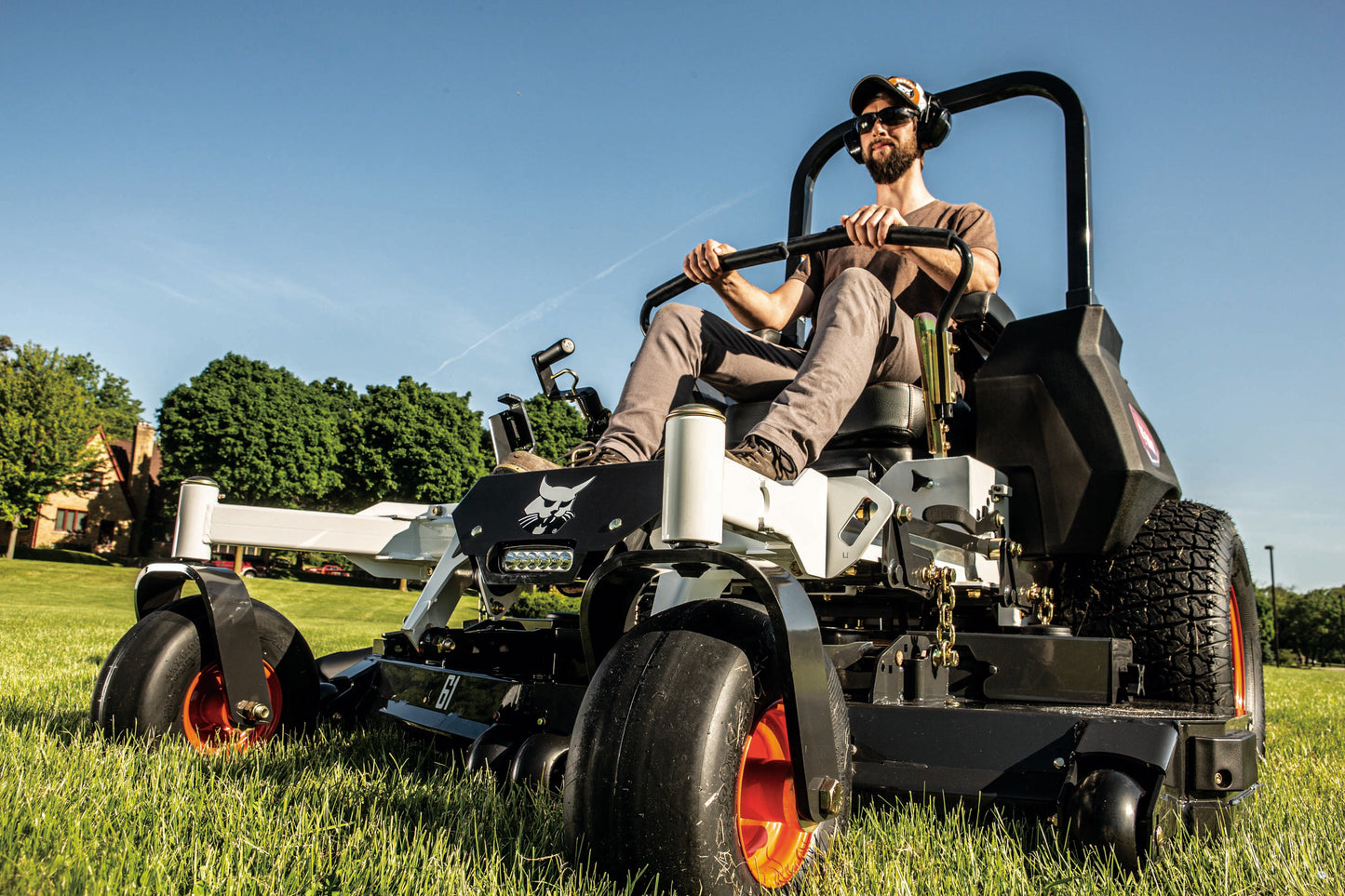 Bobcat - ZT7000 EFI, 72"