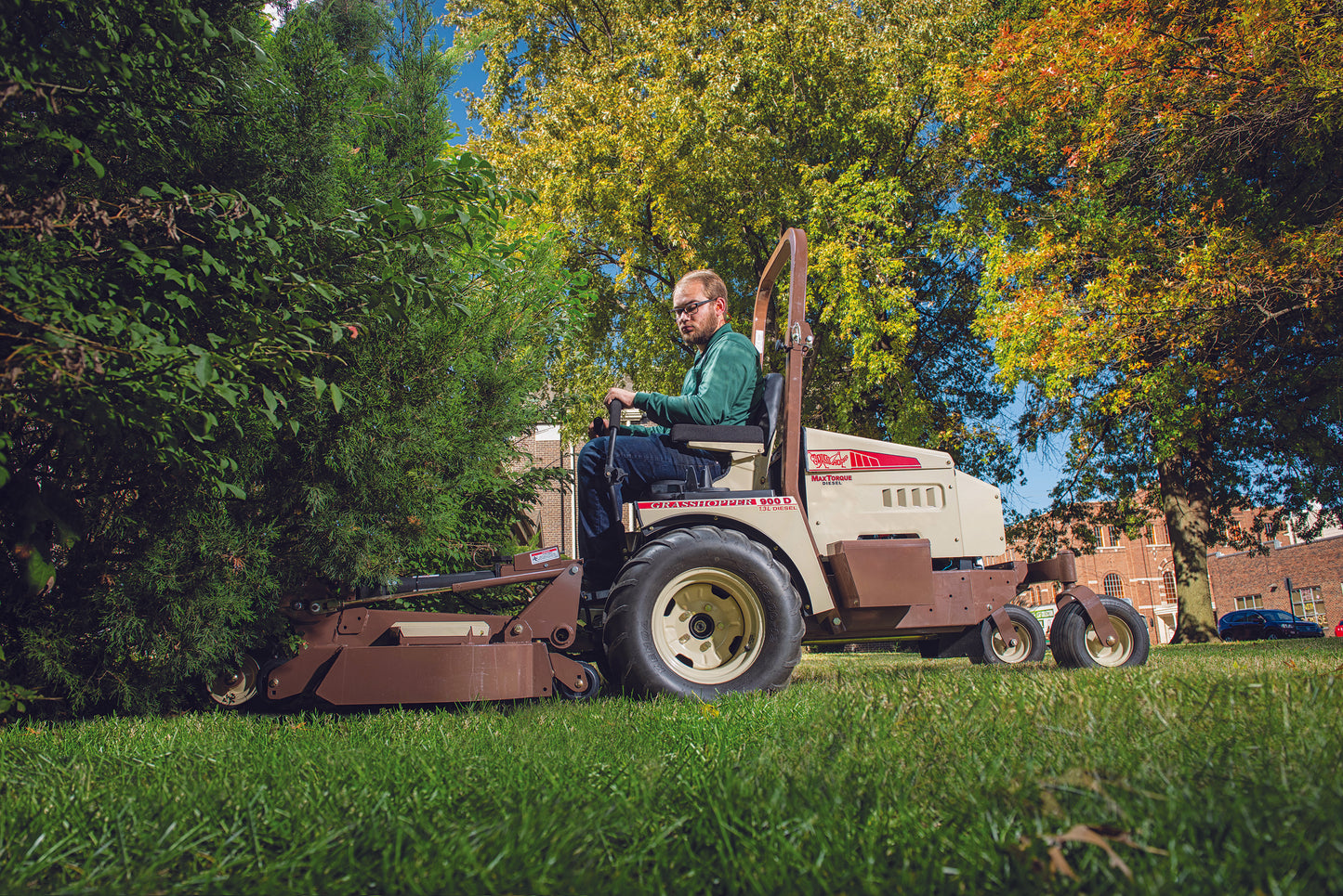 Grasshopper - 532165-810 - 900D, 61"