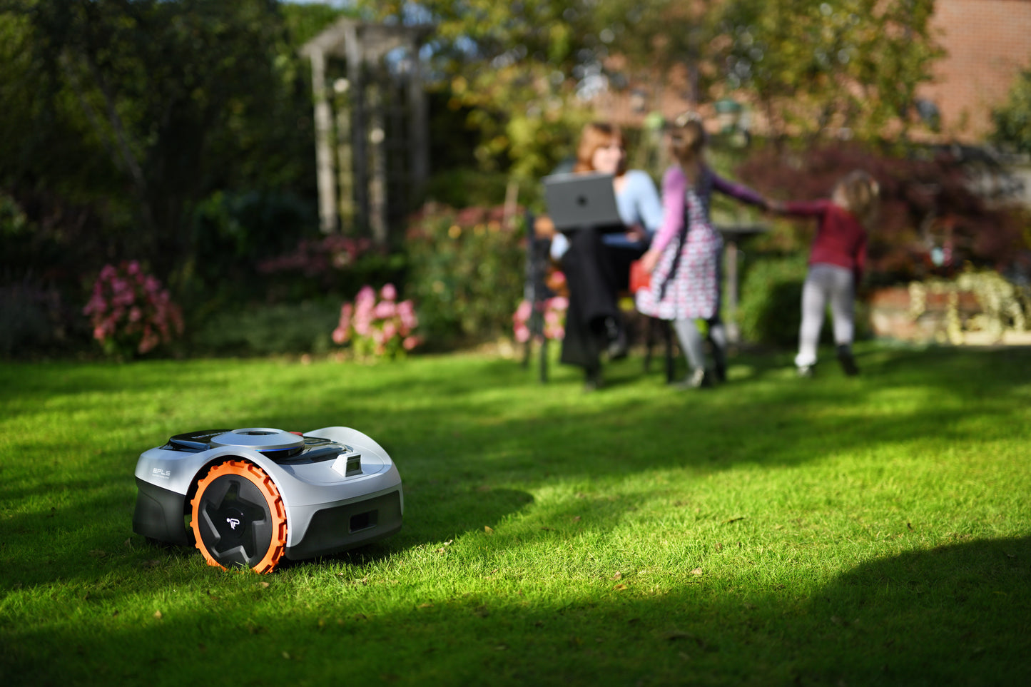 Segway Navimow - i105N Robotic Lawn Mower