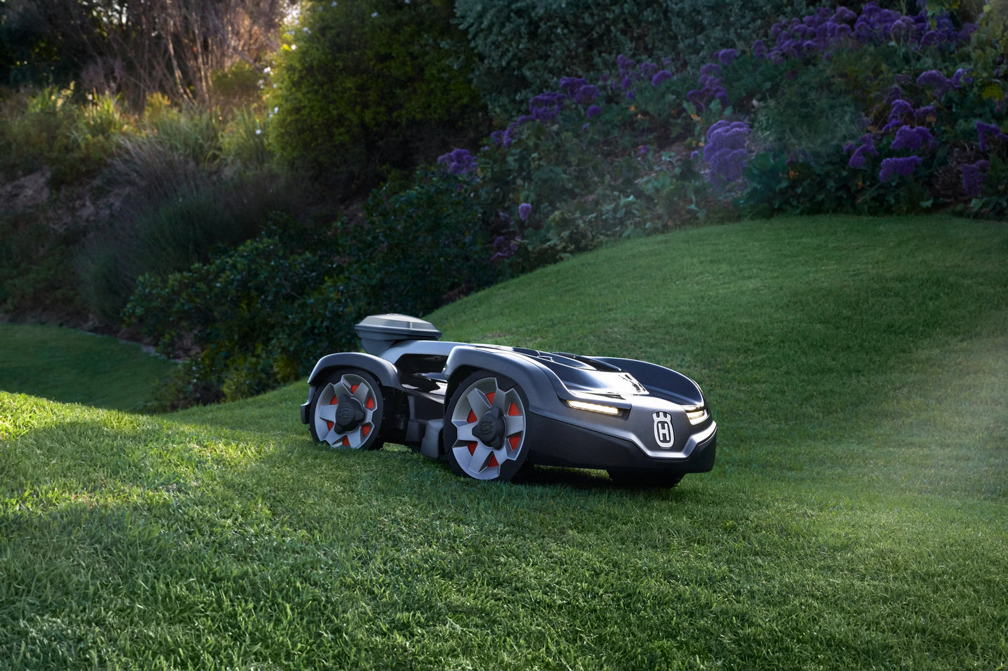 Husqvarna Forest & Garden - 435iQ AWD Automower
