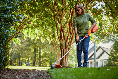 Husqvarna Forest & Garden - 220iL