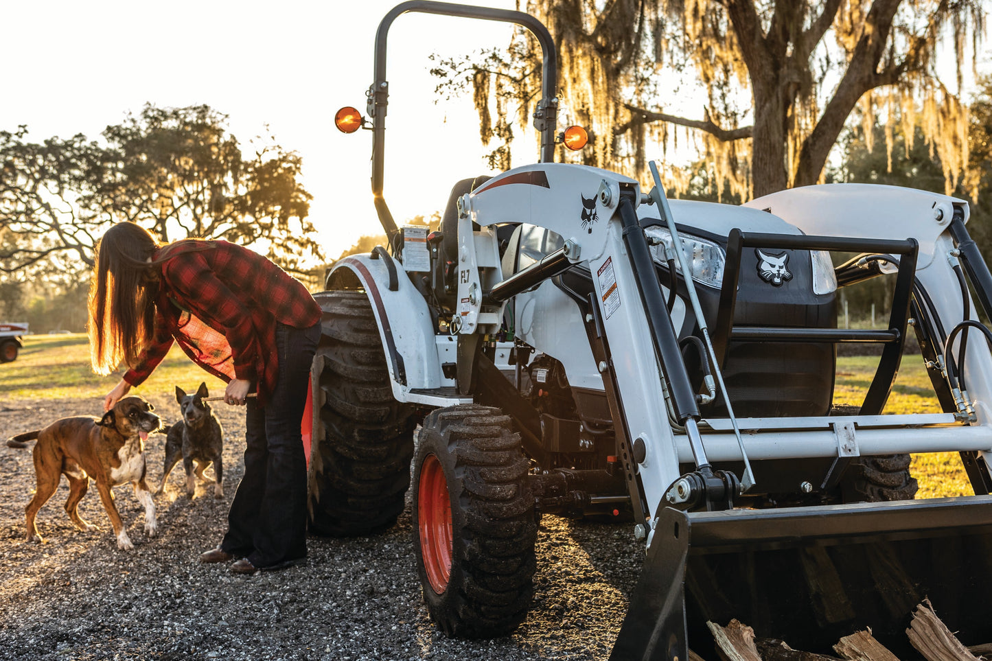 Bobcat - CT2025 HST, Front End Loader