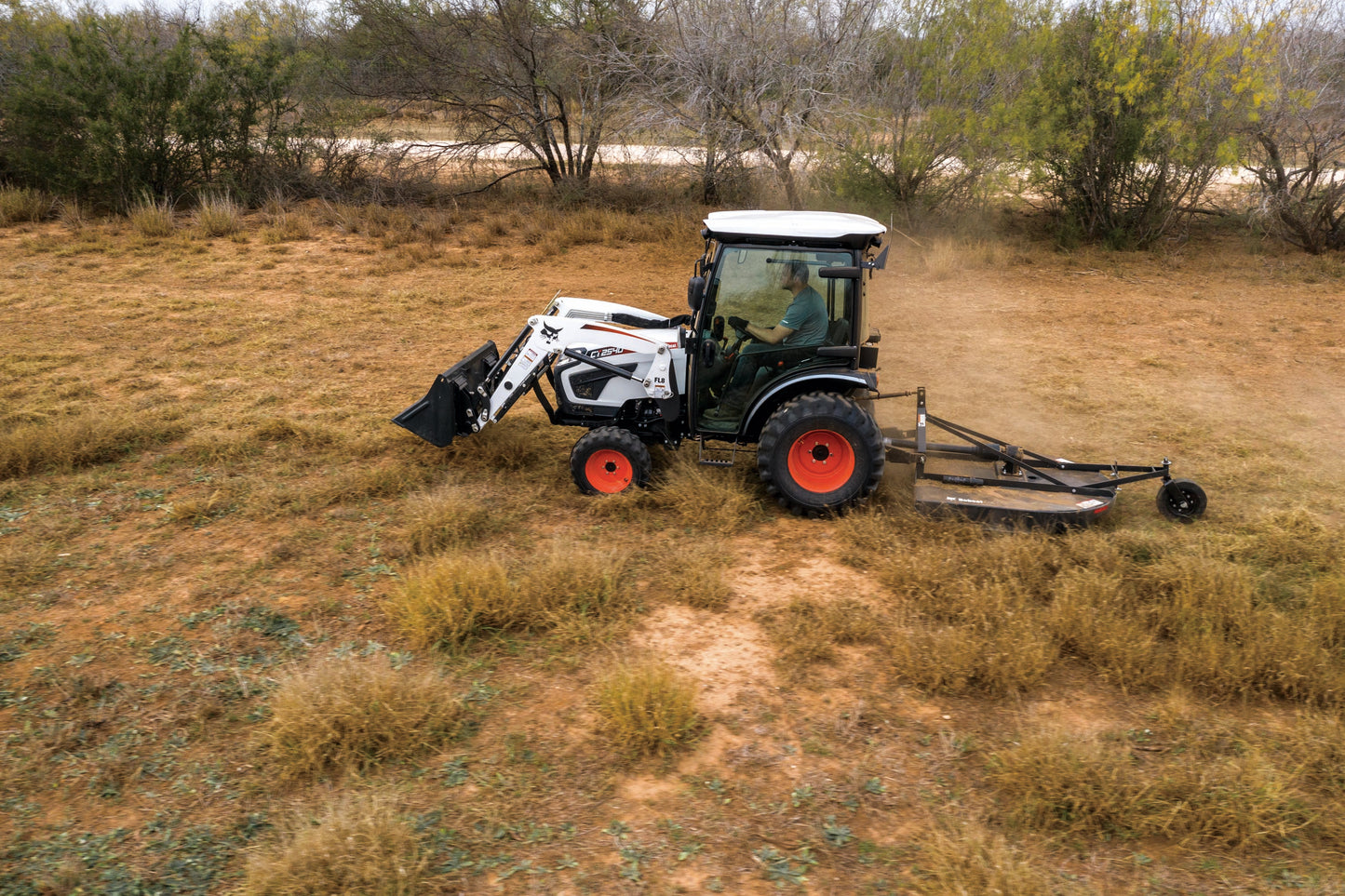 Bobcat - CT2540 HST, Front End Loader