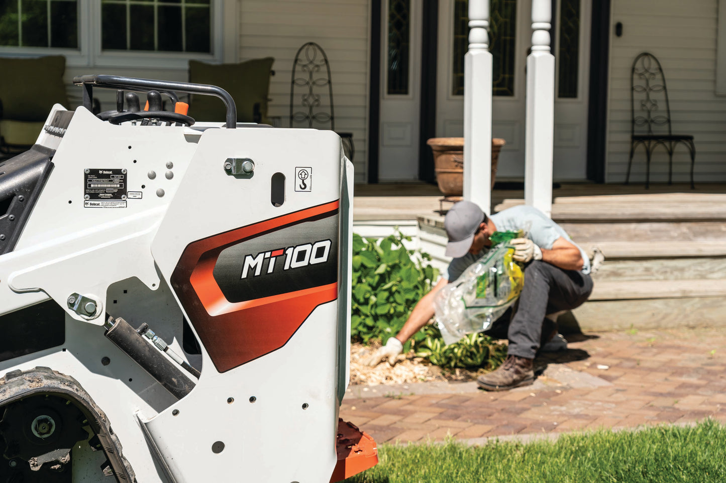 Bobcat - MT100, Narrow Track