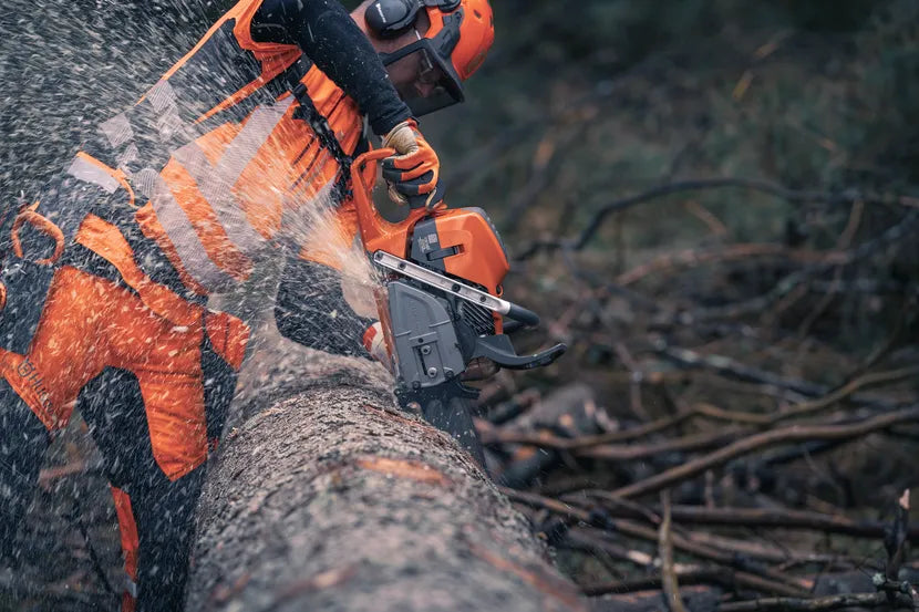 Husqvarna Forest & Garden - 592 XP