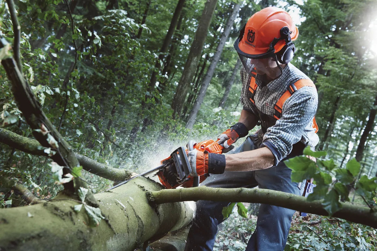 Husqvarna Forest & Garden - 555