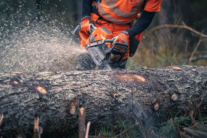 Husqvarna Forest & Garden - 592 XP